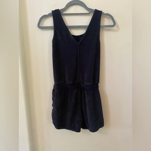Nike Girls Sportswear Black French Terry Romper One Piece Size Medium 10-12 - Picture 2 of 6